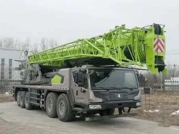 平房区吊车租赁公司_-吊车出租液压支腿分为哪几种?有什么特点